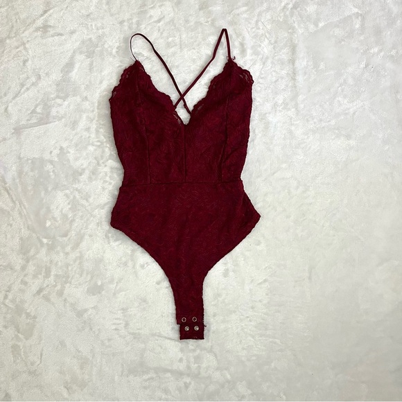 Windsor | Lace Bodysuit - Picture 5 of 6